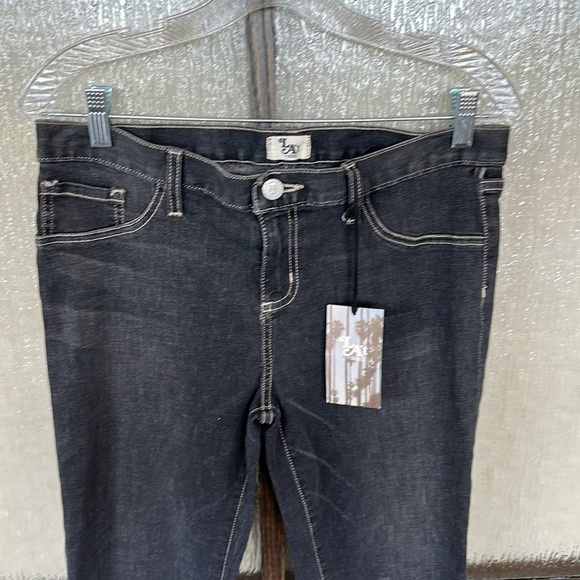L’AGENCE LA’t gray black distressed skinny jean in size 30. NWT - Picture 3 of 9